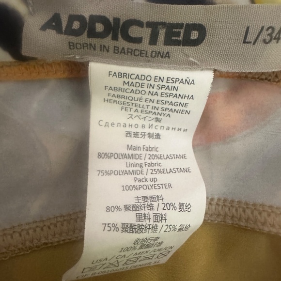 Addicted Pack Swimsuit Large / 34 runs small Gently worn 80% polyamide - Picture 5 of 7